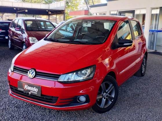 VOLKSWAGEN FOX 1.6 MI HIGHLINE 8V FLEX 4P MANUAL VOLKSWAGEN FOX 1.6 MI HIGHLINE 8V FLEX 4P MANUAL